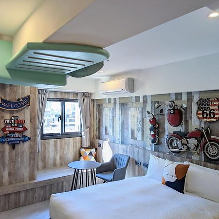 K Hotel - Yizhong Taichung Esterno foto