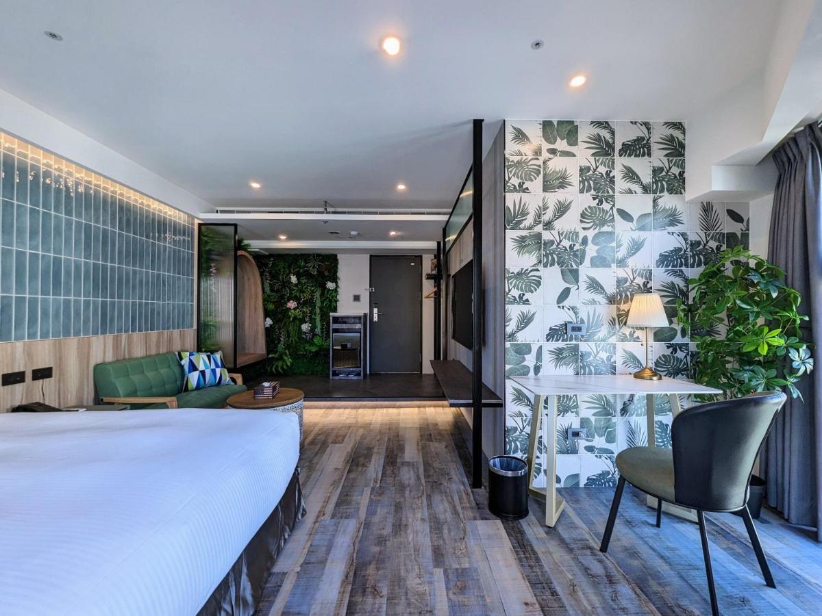 K Hotel - Yizhong Taichung Esterno foto