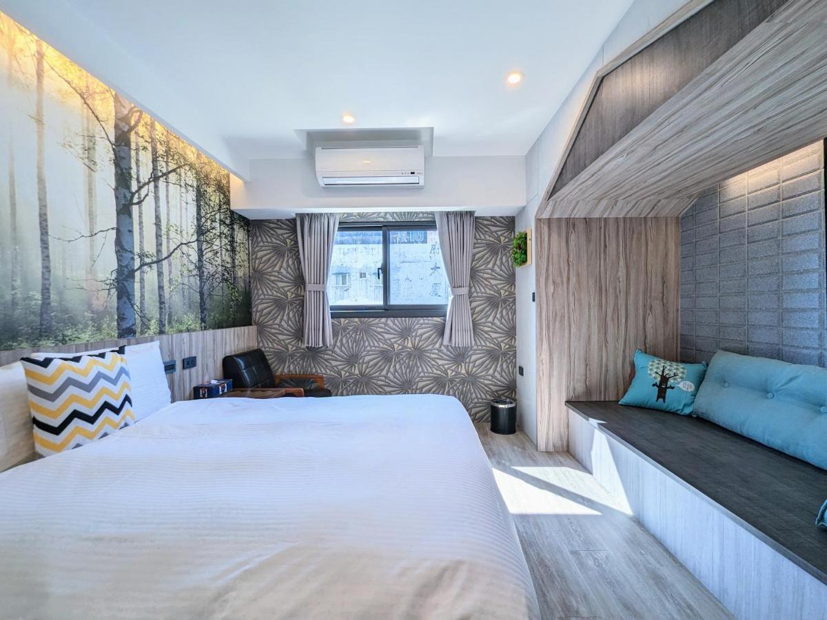 K Hotel - Yizhong Taichung Esterno foto