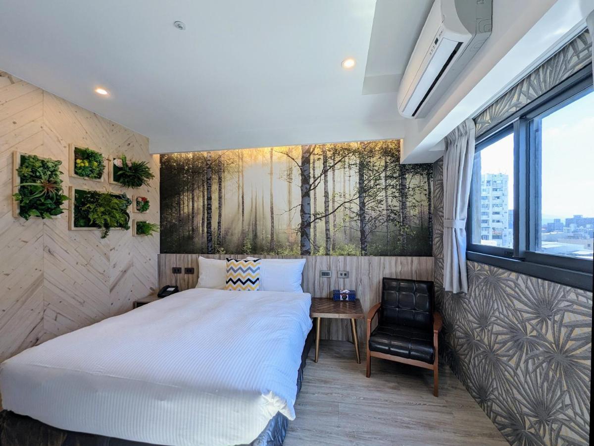K Hotel - Yizhong Taichung Esterno foto