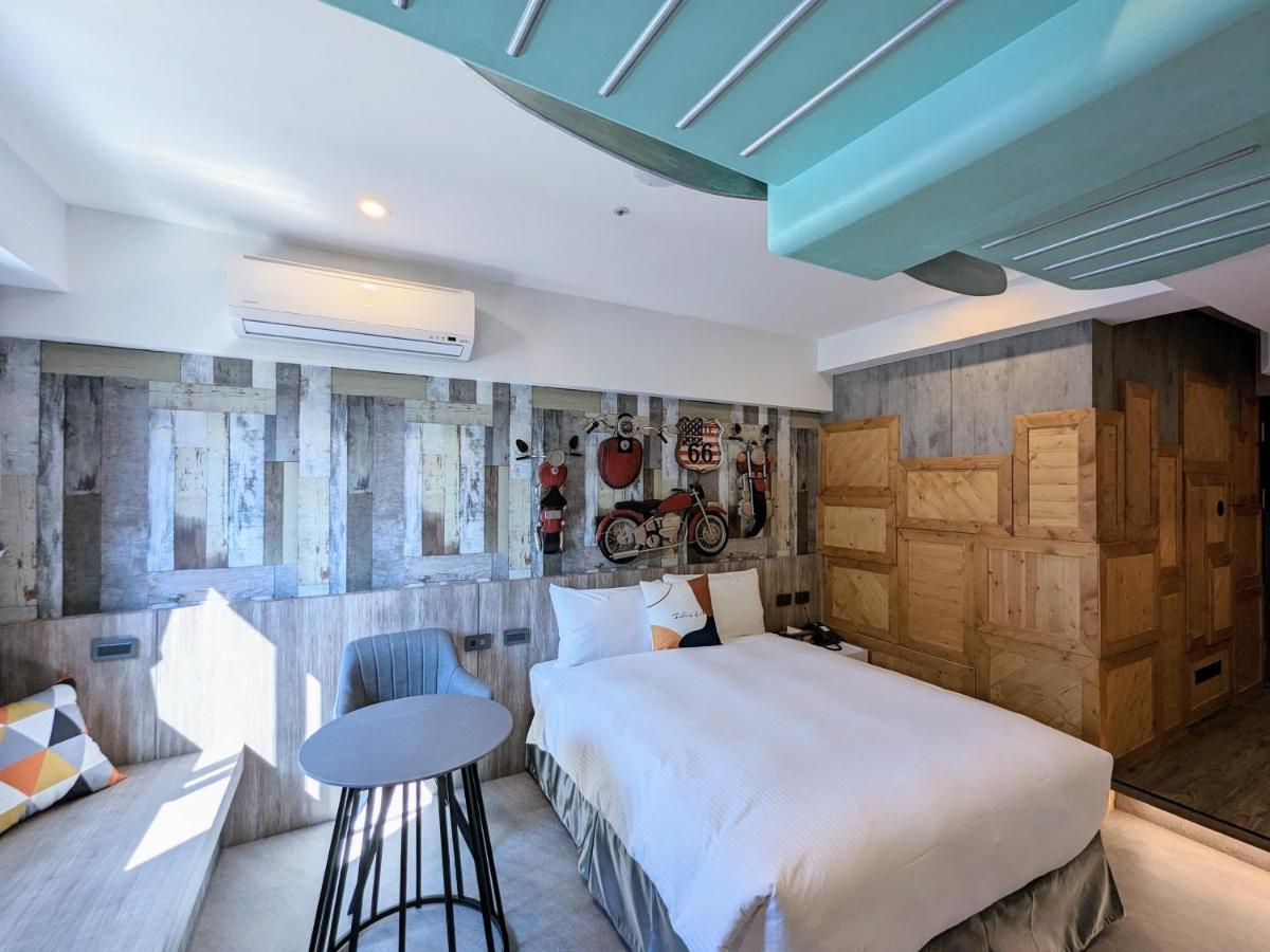 K Hotel - Yizhong Taichung Esterno foto