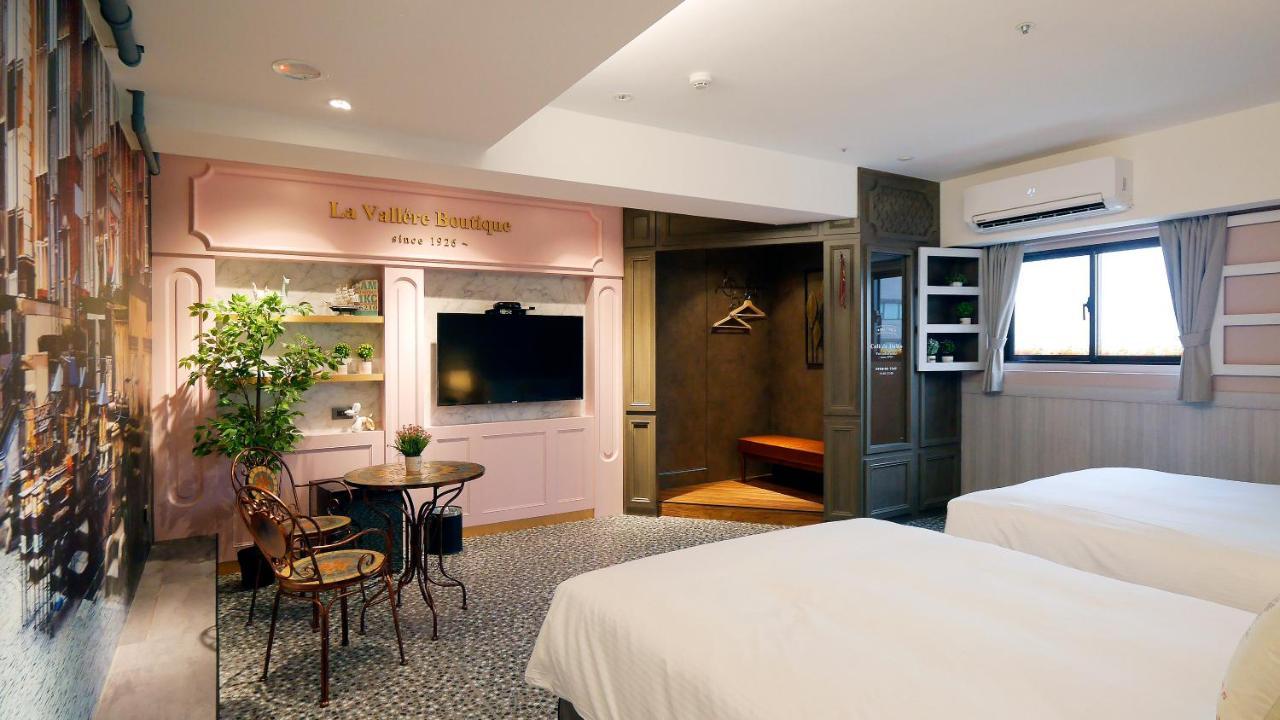 K Hotel - Yizhong Taichung Esterno foto